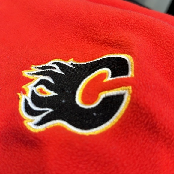 Calgary Flames NHL Fleece Sweater Size XL - Picture 3 of 5